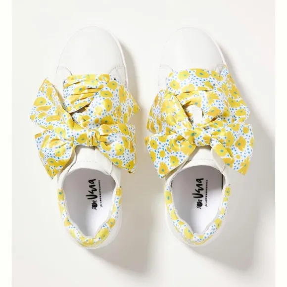 Vera for Anthropologie Bow Sneakers Girls size 4
