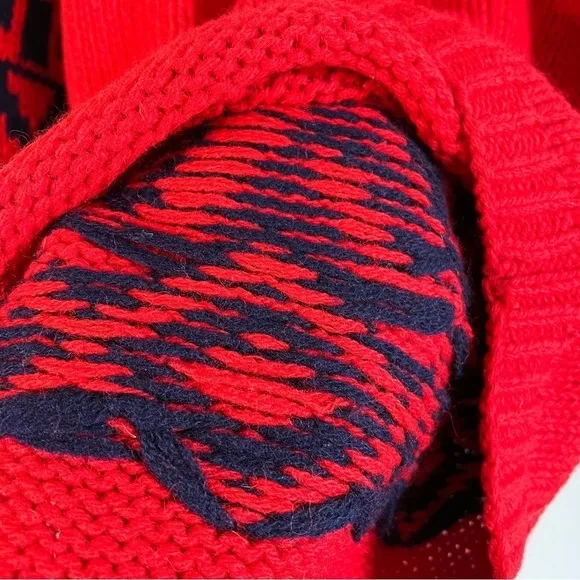 Vintage Jones New York Sport Red Hand Knitted 100% Wool Crew Neck Sweater Small